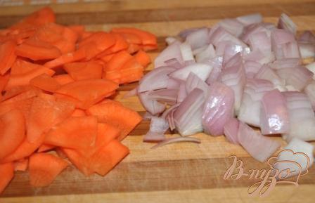 Фото приготовление рецепта: Куриные сердечки в сливочном соусе шаг №2