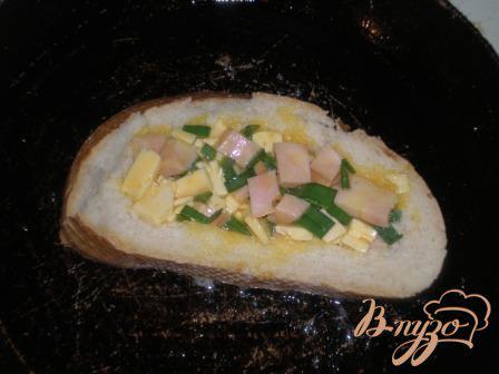 Фото приготовление рецепта: Горячие бутерброды шаг №3