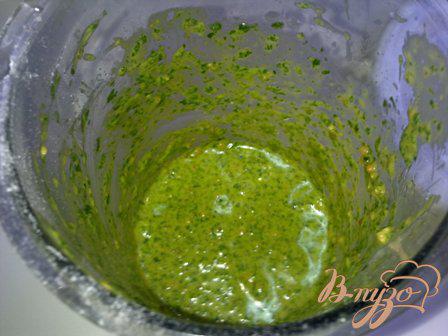 Фото приготовление рецепта: Летний салат со спаржевой фасолью шаг №6