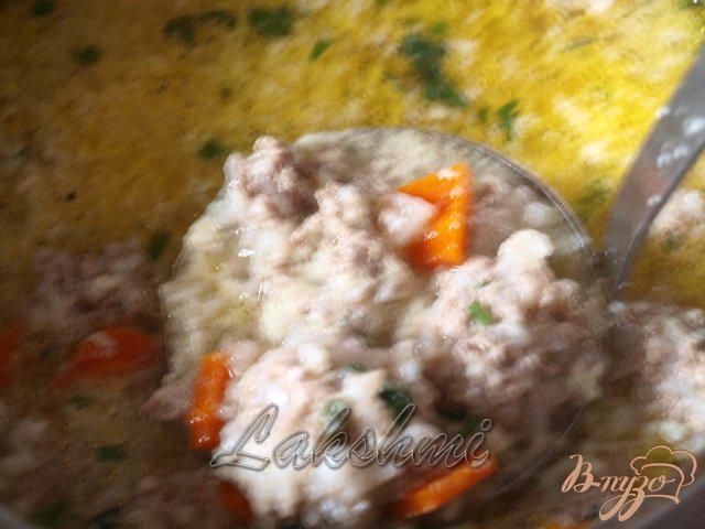 Фото приготовление рецепта: Греческий суп с фрикадельками шаг №3