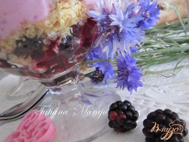 Фото приготовление рецепта: Творожно-ягодный десерт шаг №5