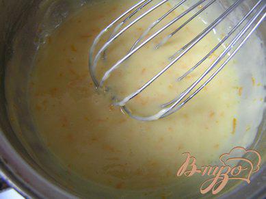 Фото приготовление рецепта: Апельсиновое суфле с заварным кремом шаг №3