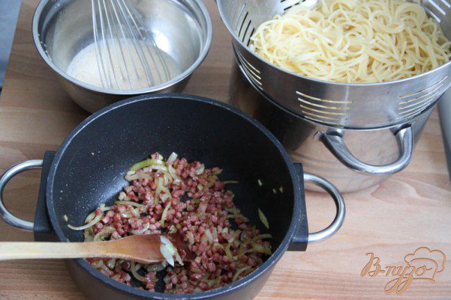 Фото приготовление рецепта: Спагетти карбонара «Облегчённый вариант» шаг №5