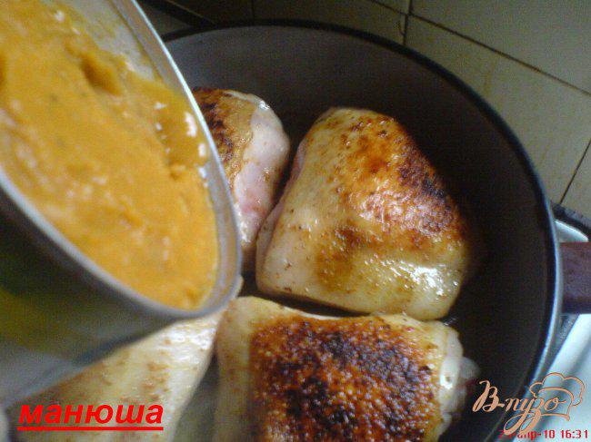 Фото приготовление рецепта: Курица в кабачковой икре шаг №2