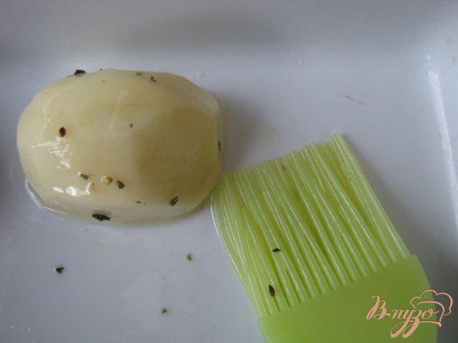 Фото приготовление рецепта: Картофель запечeнный с семечками «Ароматный» шаг №5