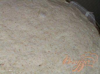 Фото приготовление рецепта: Пшеничный хлеб на хмелевой закваске шаг №14