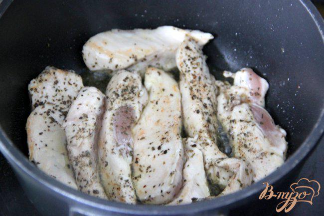 Фото приготовление рецепта: Курица по-сицилийски шаг №3
