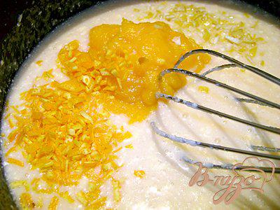 Фото приготовление рецепта: Цитрусовые кексы с тыквой на манке! шаг №2