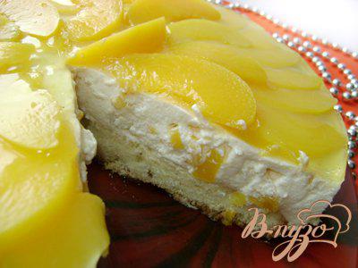 Фото приготовление рецепта: Сливочно-творожный торт «Peach Cream» шаг №6