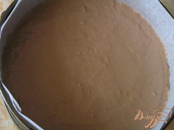 Фото приготовление рецепта: Шоколадно-апельсиновый торт с профитролями шаг №7