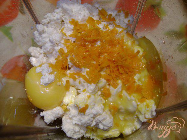 Фото приготовление рецепта: Апельсиновый чизкейк из домашнего творога шаг №2