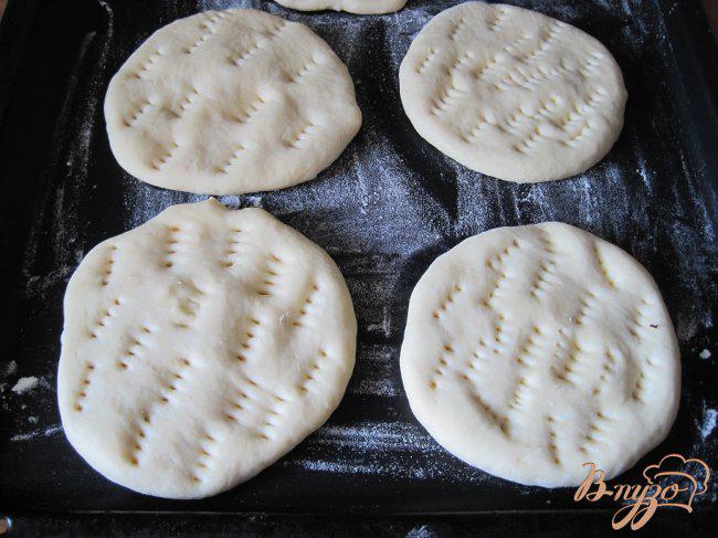 Фото приготовление рецепта: Хачапури с сыром шаг №9