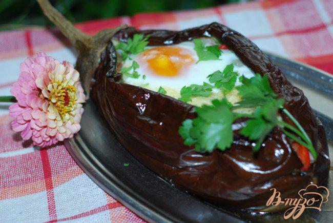 Фото приготовление рецепта: «Аджапсандал» в баклажане с яйцом. шаг №12