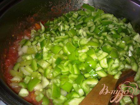 Фото приготовление рецепта: Овощной салат на зиму шаг №8