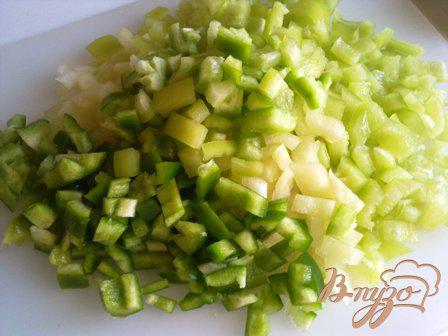 Фото приготовление рецепта: Овощной салат на зиму шаг №7