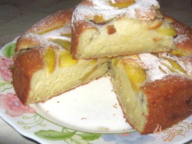 Фото приготовление рецепта: Пирог с нектаринами шаг №6