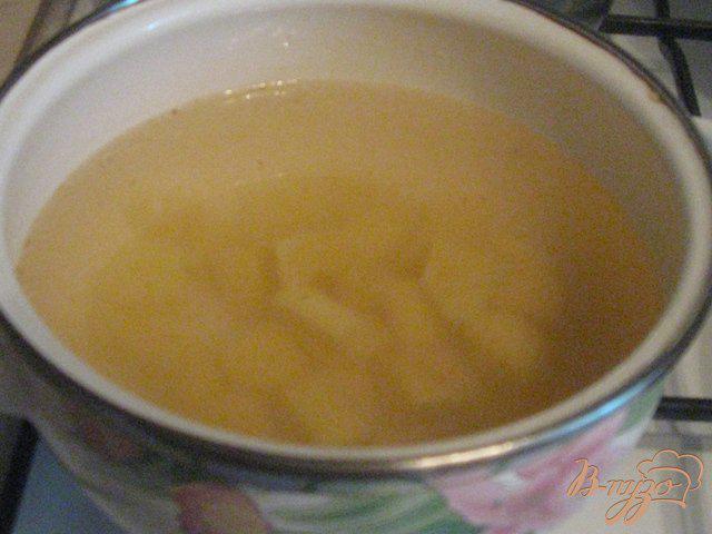 Фото приготовление рецепта: Легкий суп с овсяными клецками шаг №1