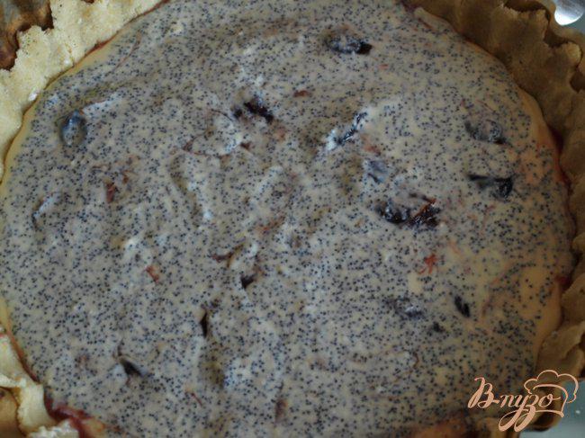 Фото приготовление рецепта: Творожно-маковый пирог с вареньем шаг №2
