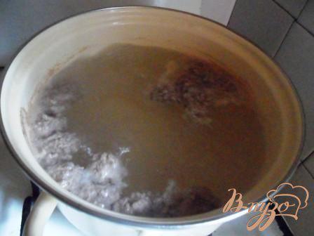Фото приготовление рецепта: Суп с фрикадельками и зелёным горошком шаг №1