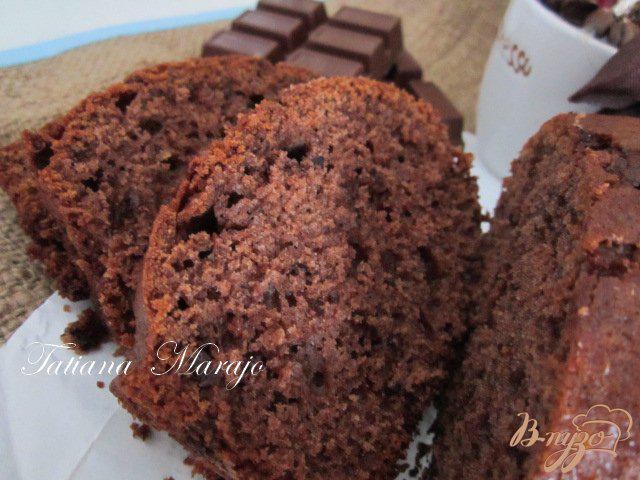 Фото приготовление рецепта: Шоколадный кекс на оливковом масле шаг №7