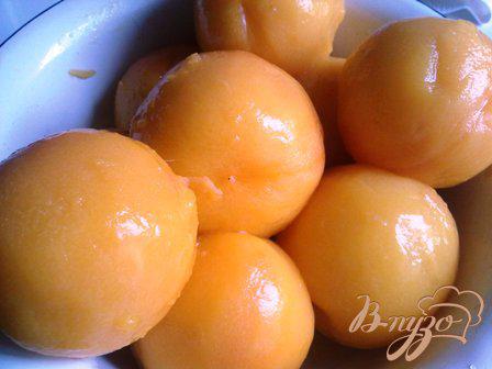 Фото приготовление рецепта: Персики в собственном соку шаг №2