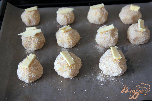 Фото приготовление рецепта: Хрустящие картофельные шарики шаг №3