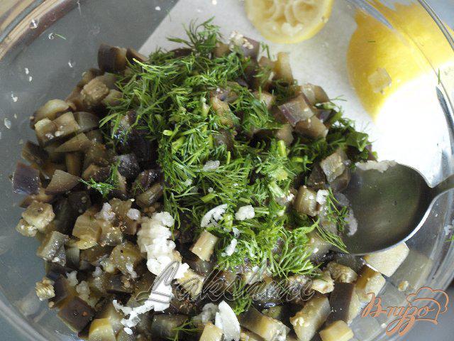 Фото приготовление рецепта: Салат с баклажанами шаг №3