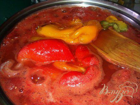 Фото приготовление рецепта: Томатный соус «Пряный» шаг №4