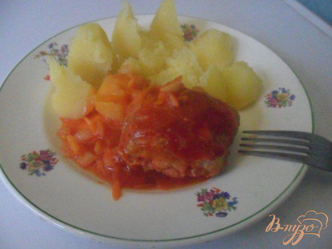 Фото приготовление рецепта: Рыба в томатном соусе по - моему шаг №6