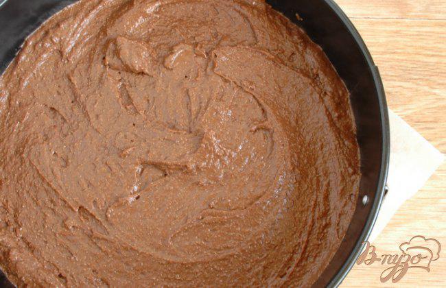 Фото приготовление рецепта: Шоколадно-ореховый торт шаг №3