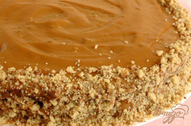 Фото приготовление рецепта: Шоколадно-ореховый торт шаг №5