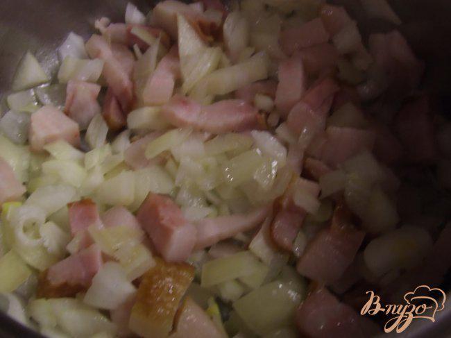 Фото приготовление рецепта: Картофельная бабка с грудинкой шаг №2