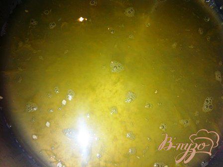 Фото приготовление рецепта: Конфетки из инжира в апельсиновой карамели шаг №2