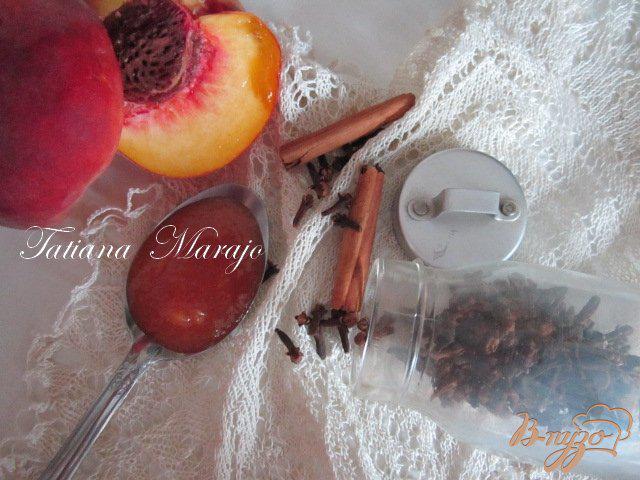 Фото приготовление рецепта: Персиковый конфитюр с пивом шаг №4