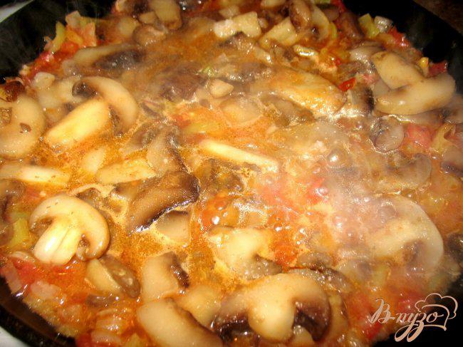 Фото приготовление рецепта: Гречневая лапша с грибами. шаг №3
