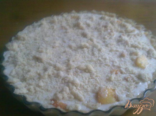 Фото приготовление рецепта: Сливочный персиковый тарт шаг №8