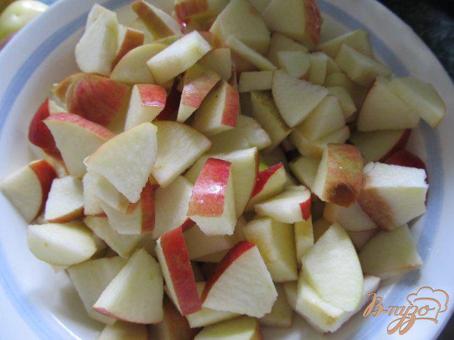 Фото приготовление рецепта: Варенье из физалиса и яблок шаг №3