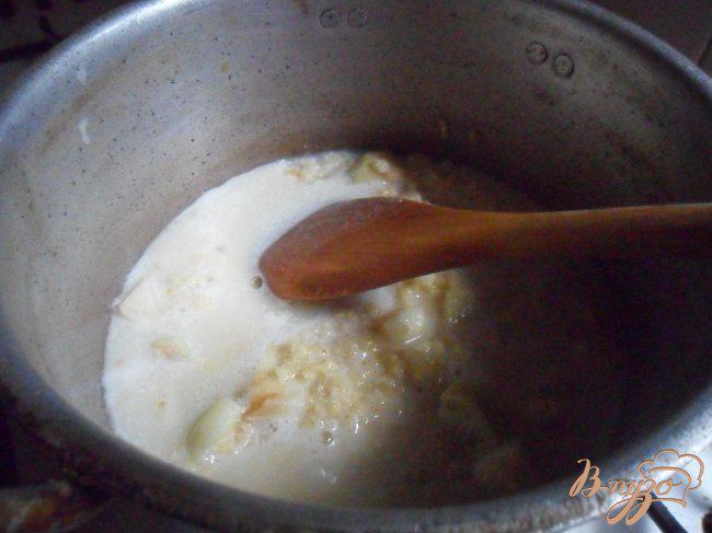 Фото приготовление рецепта: Пшённая каша с яблоком шаг №3