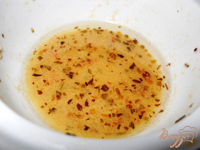 Фото приготовление рецепта: Салат из пекинской капусты с зеленой фасолью и кукурузой шаг №5