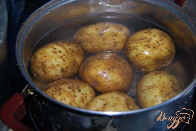 Фото приготовление рецепта: Картофель «Как молодой» шаг №1