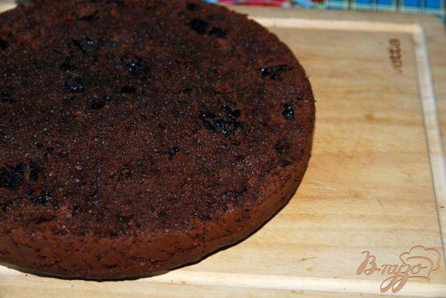 Фото приготовление рецепта: Торт «Чернослив в шоколаде» шаг №8