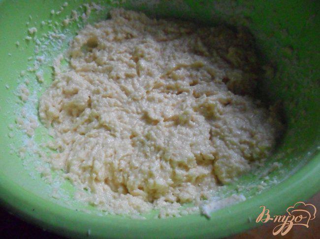 Фото приготовление рецепта: Яблочно-кокосовый пирог шаг №3