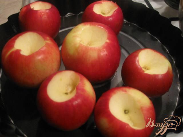 Фото приготовление рецепта: Яблоки запеченные с медом шаг №2