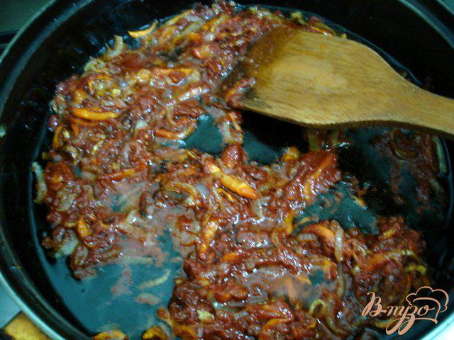 Фото приготовление рецепта: Фасоль в томатном соусе шаг №3