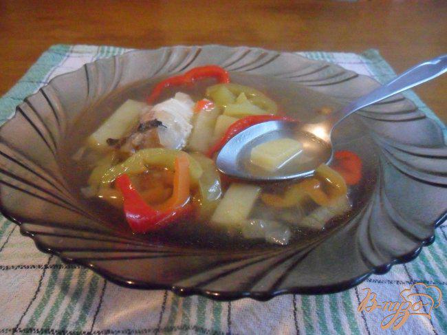 Фото приготовление рецепта: Рыбный суп со сладким перцем шаг №6
