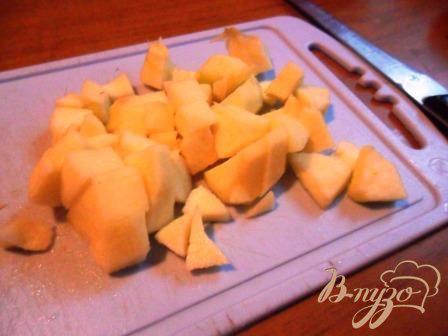 Фото приготовление рецепта: Яблочный пирог - sour cream apple pie шаг №3