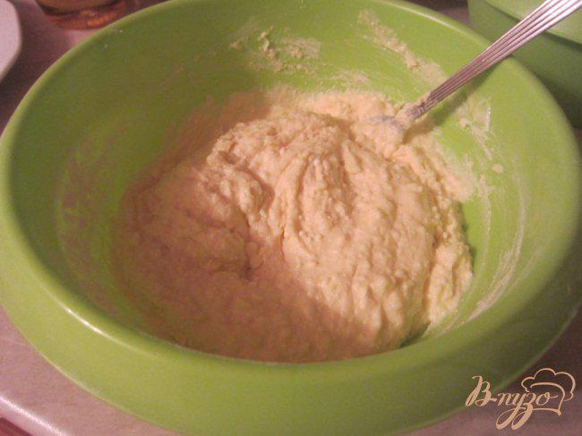 Фото приготовление рецепта: Творожно-картофельные оладушки шаг №2
