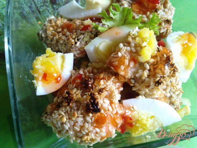 Фото приготовление рецепта: Теплый салат с лососем шаг №11