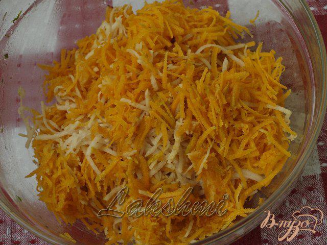 Фото приготовление рецепта: Тыквенно-картофельные драники с грибами шаг №1
