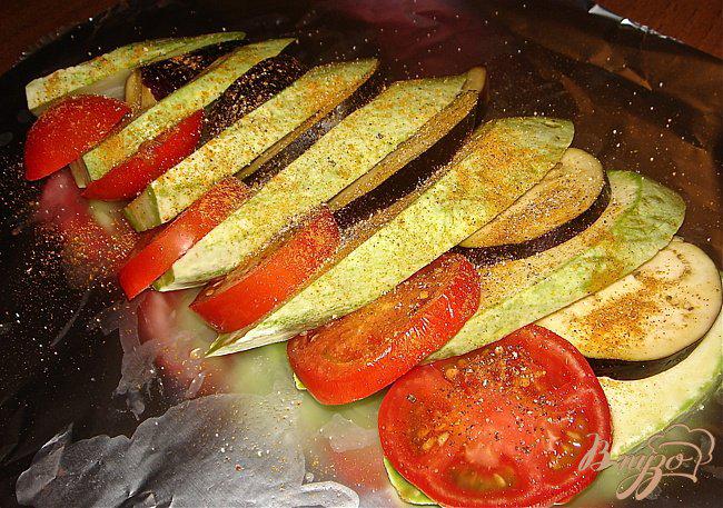 Фото приготовление рецепта: Рыба с овощами шаг №2